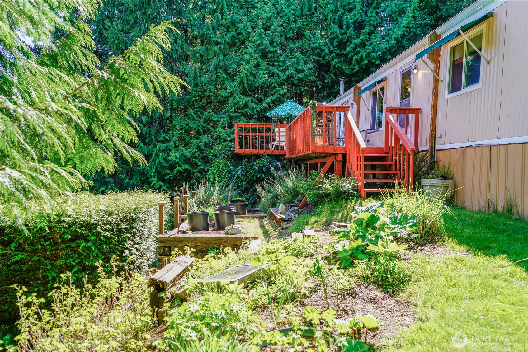 51 N Beacon Point Loop S