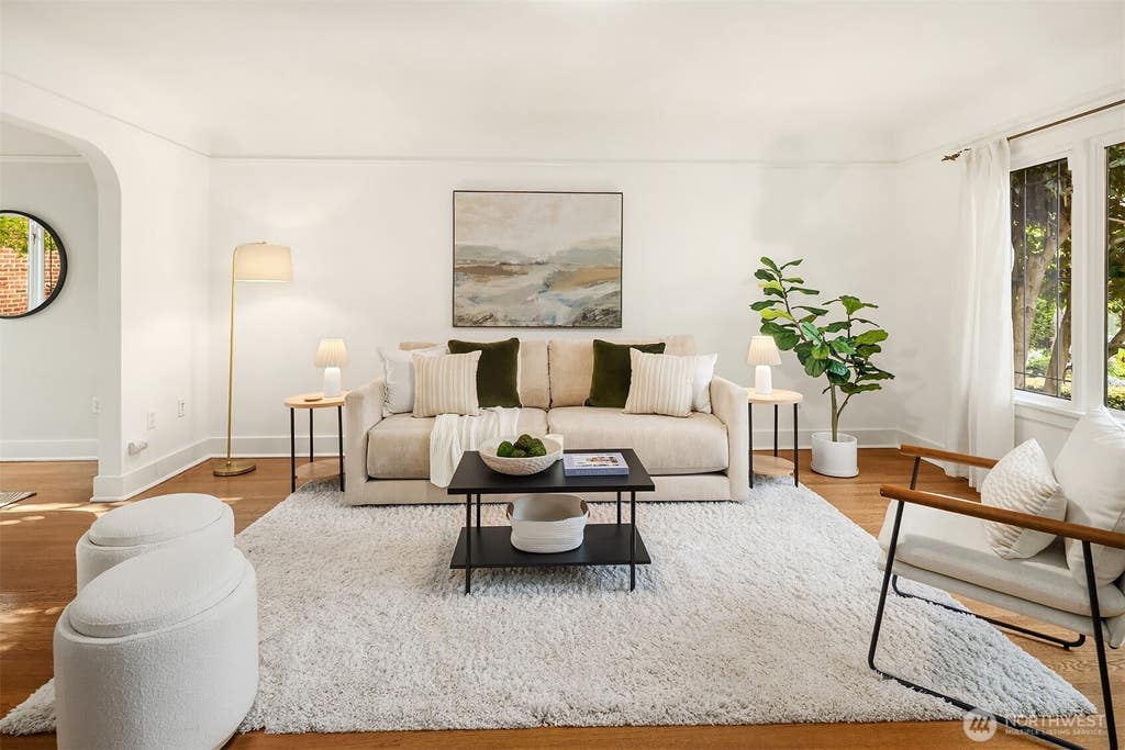 Photo of 2205 Bigelow Avenue N #6, Seattle, WA 98109 (MLS # 2549442)