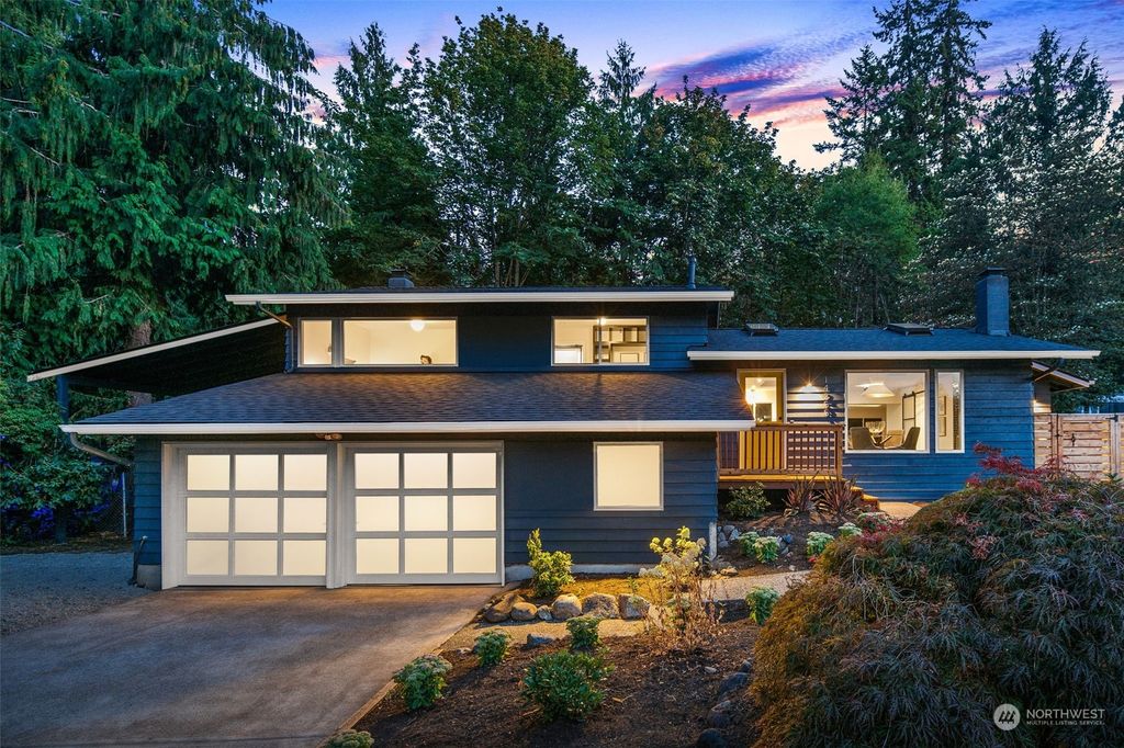 Photo of 14255 147th Place SE, Renton, WA 98059 (MLS # 2153666)