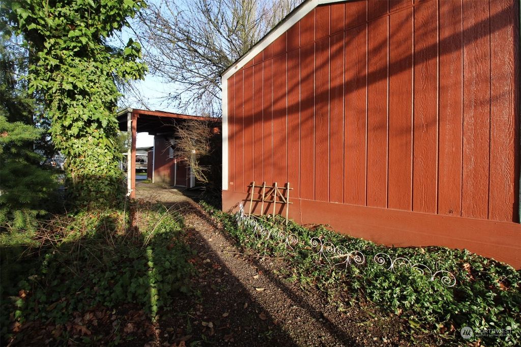 Photo of 4040 Auburn Way Way S #32, Auburn, WA 98092 (MLS # 2186940)