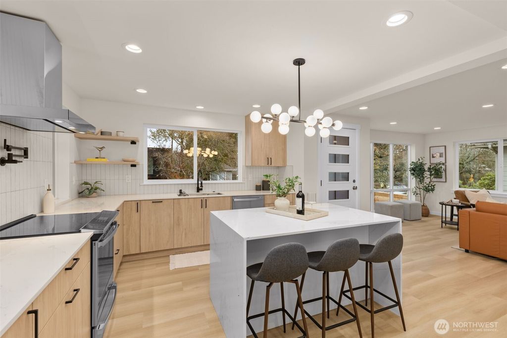 Photo of 1109 A 26th Avenue, Seattle, WA 98122 (MLS # 2460793)