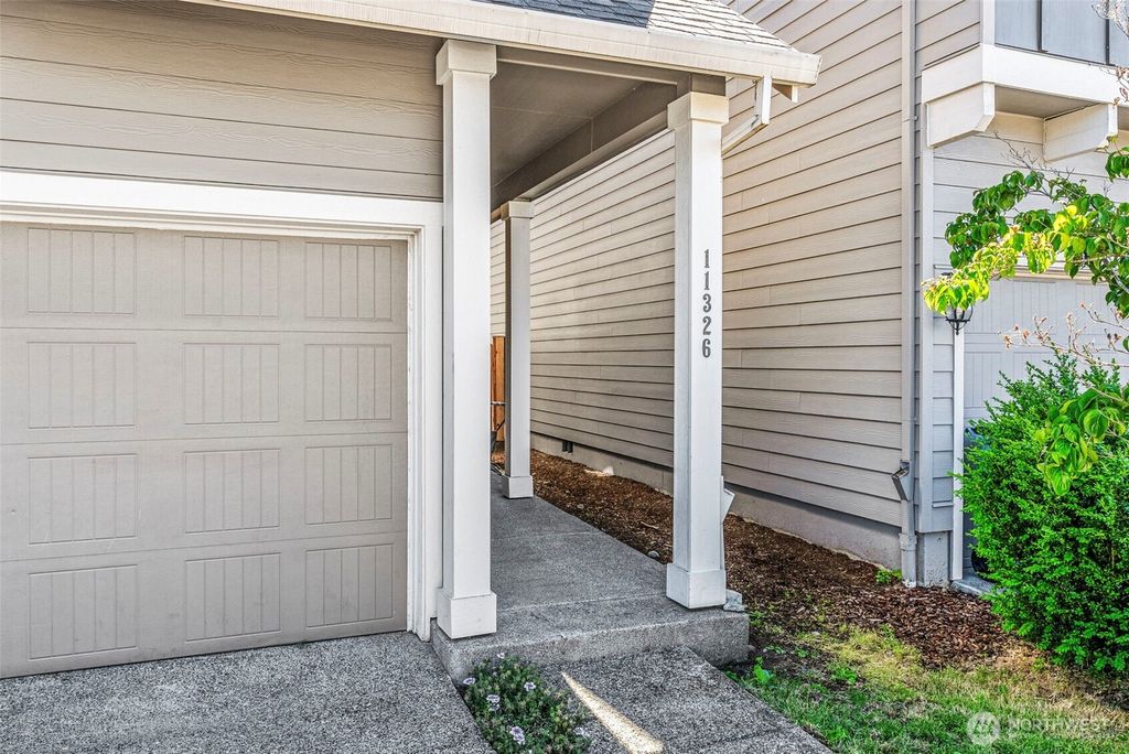 Photo of 11326 NE 23rd Street, Vancouver, WA 98684 (MLS # 2537641)