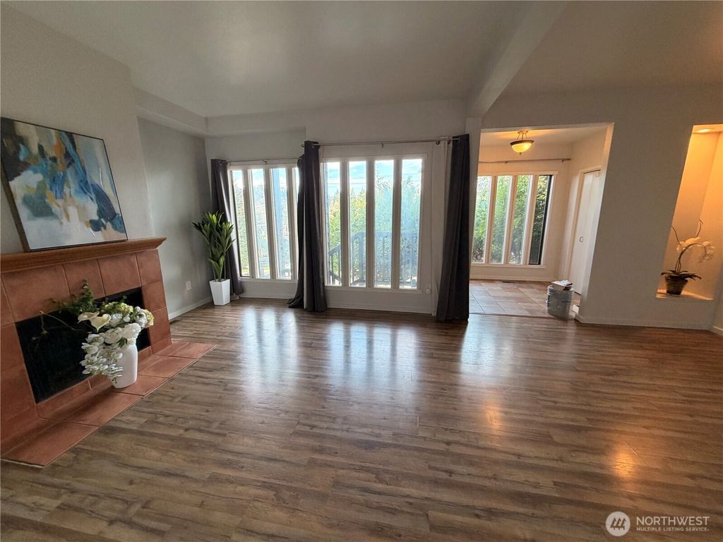 Photo of 3217 E Madison Street, Seattle, WA 98112 (MLS # 2475470)