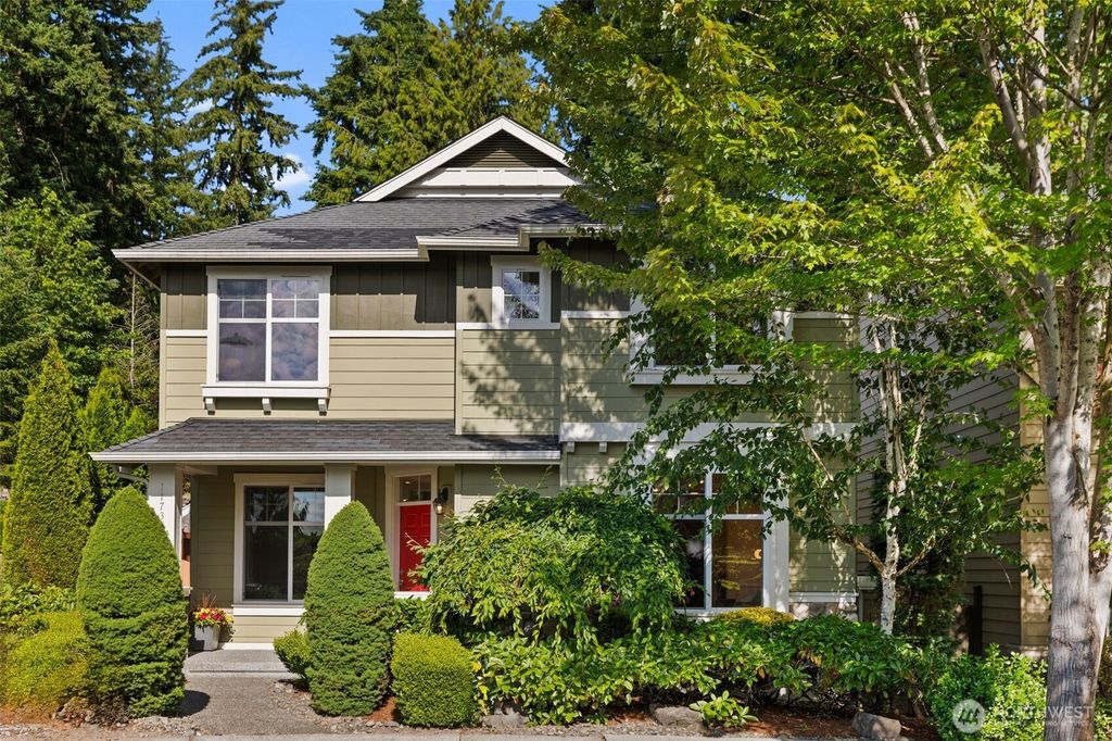 Photo of 11734 167th Court NE, Redmond, WA 98052 (MLS # 2390079)