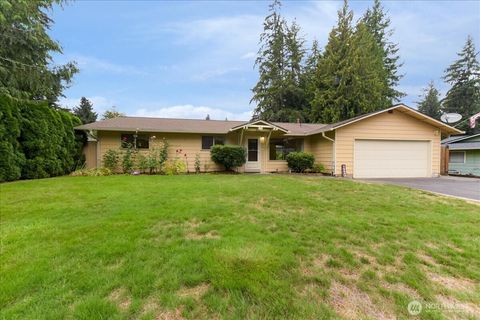 Photo of 14411 158th Place SE, Renton, WA 98059 (MLS # 2428182)