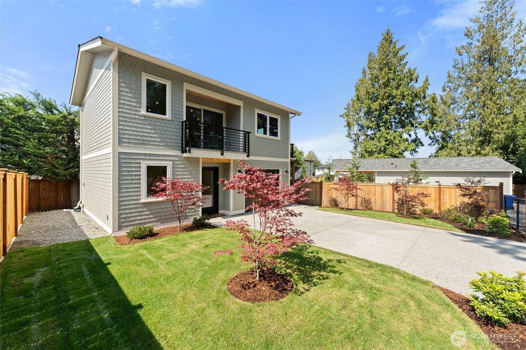 Photo of 3601 W Mukilteo Blvd Blvd #C, Everett, WA 98203 (MLS # 2427255)
