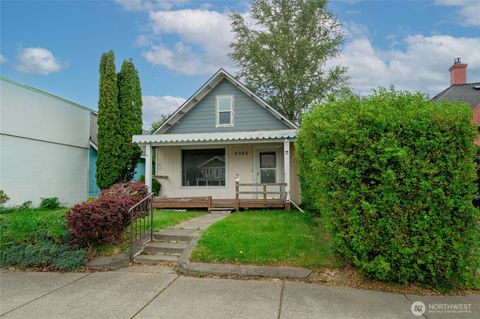 Photo of 2058 2060 Main Street, Ferndale, WA 98248 (MLS # 2524828)