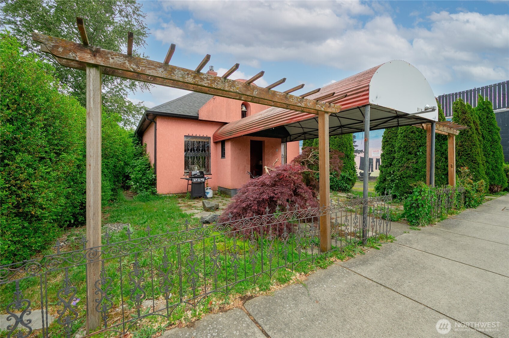 2058 Main Street