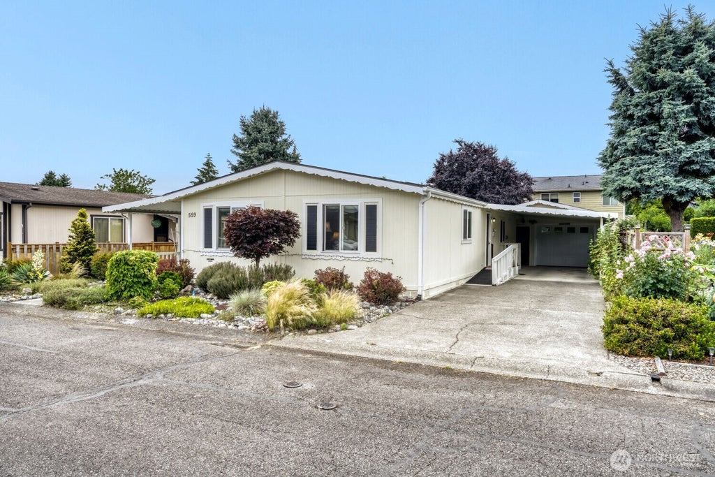 Photo of 1402 22nd Street NE #559, Auburn, WA 98002 (MLS # 2547405)
