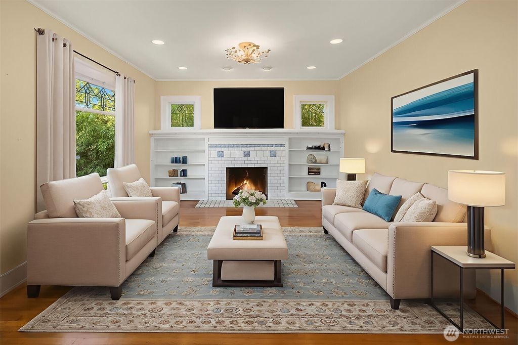 Photo of 2616 Franklin Avenue E, Seattle, WA 98102 (MLS # 2491438)