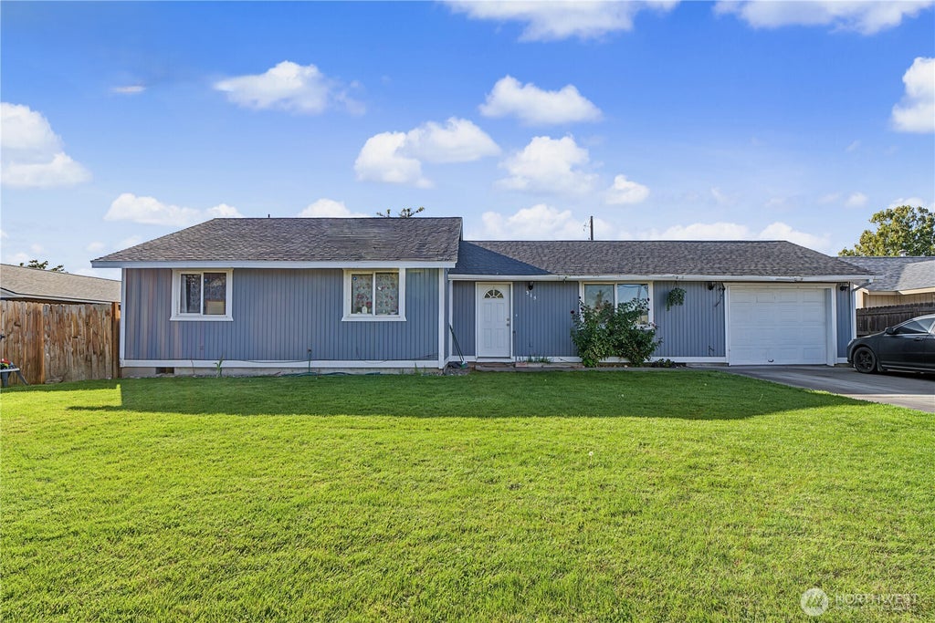 Photo of 315 N 4th Avenue, Othello, WA 99344 (MLS # 2590451)