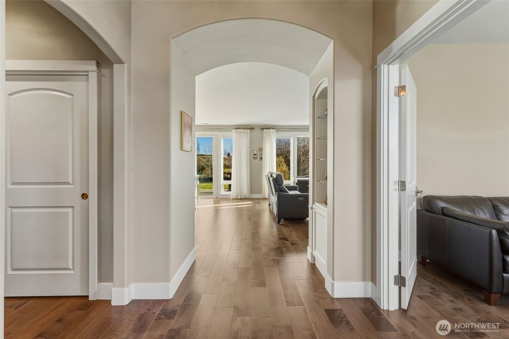 Photo of 1164 SE Creekside Drive, College Place, WA 99324 (MLS # 2481138)