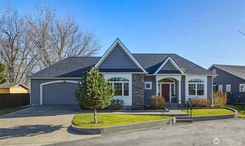 Photo of 1164 SE Creekside Drive, College Place, WA 99324 (MLS # 2481138)