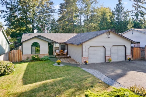 Photo of 22057 SE 267th Street, Maple Valley, WA 98038 (MLS # 2579377)