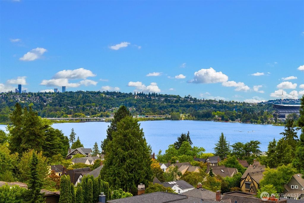 Photo of 3865 46th Avenue NE, Seattle, WA 98105 (MLS # 2404559)