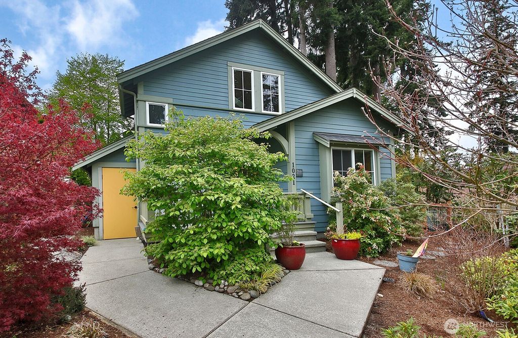 Photo of 1021 High View Street, Langley, WA 98260 (MLS # 2509404)