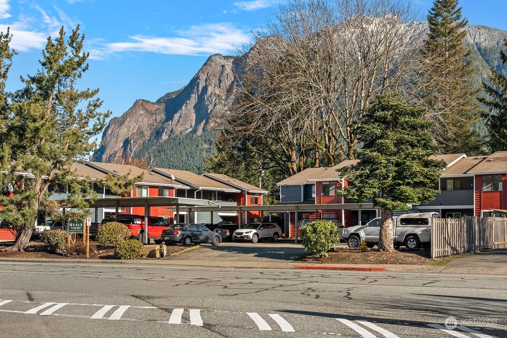 Photo of 336 Healy Avenue S #4, North Bend, WA 98045 (MLS # 2031418)
