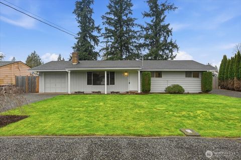 Photo of 4707 86th Place NE, Marysville, WA 98270 (MLS # 2495358)