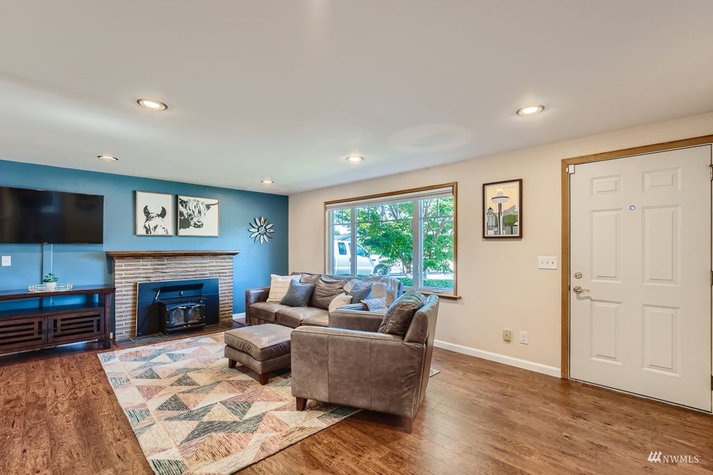 Photo of 12695 SE 169th Street, Renton, WA 98058 (MLS # 1993622)