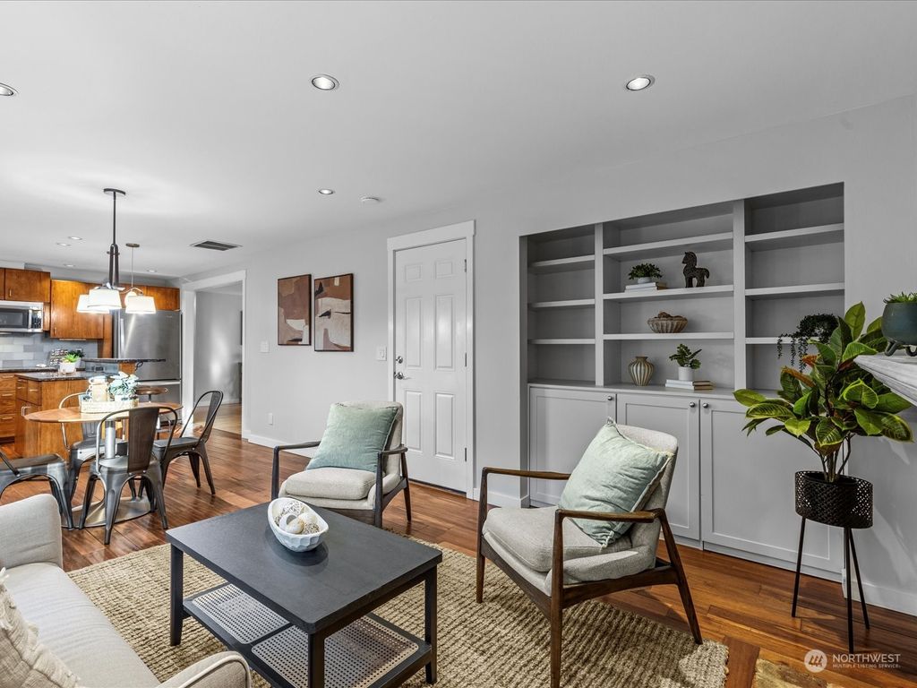 listing image 9362493681806231313