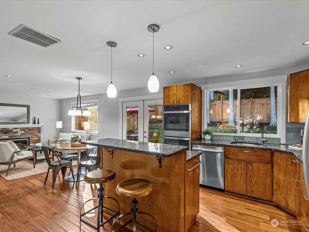listing image 9360412849959499532