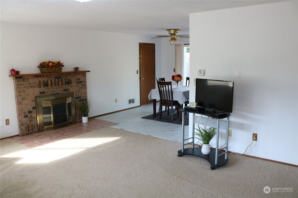 Photo of 4819 130th Place NE, Marysville, WA 98271 (MLS # 2160898)
