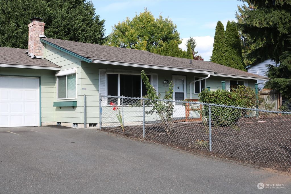 Photo of 4819 130th Place NE, Marysville, WA 98271 (MLS # 2160898)