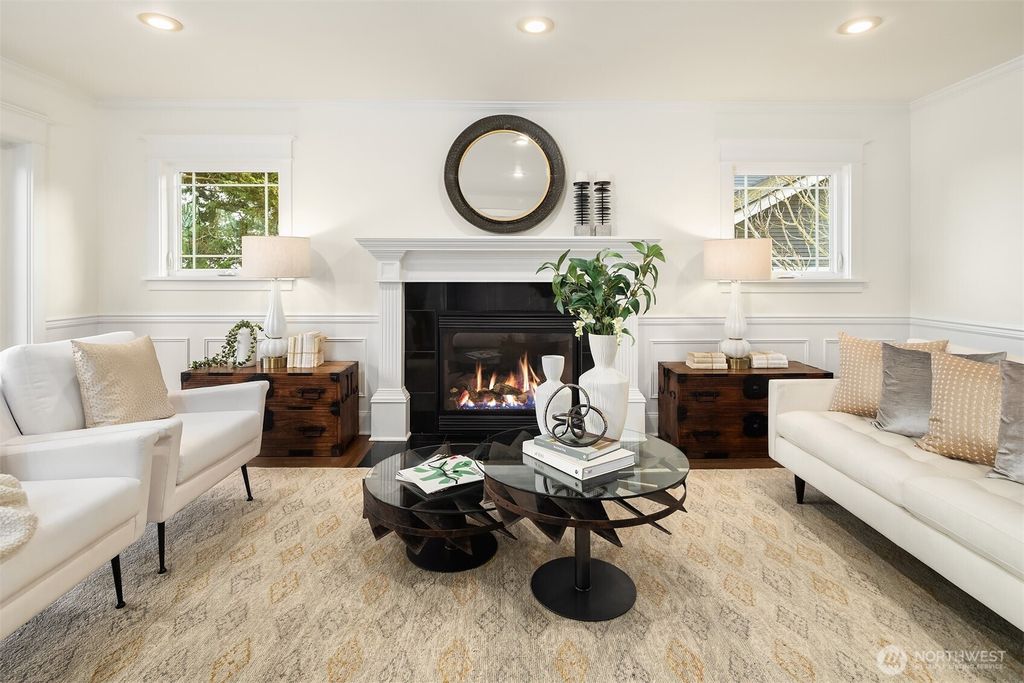 Photo of 407 35th Avenue S, Seattle, WA 98144 (MLS # 2495631)