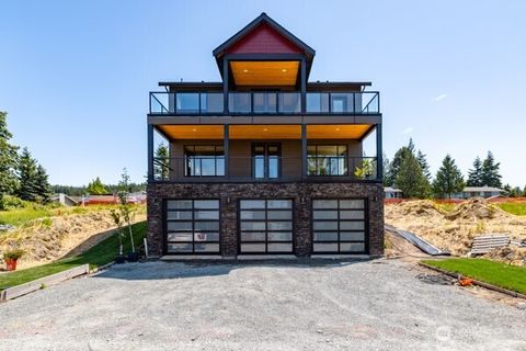 Photo of 3706 W 3rd Street, Anacortes, WA 98221 (MLS # 2386231)