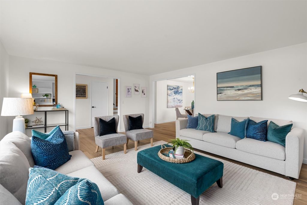 Photo of 940 Carol Way, Edmonds, WA 98020 (MLS # 2174981)