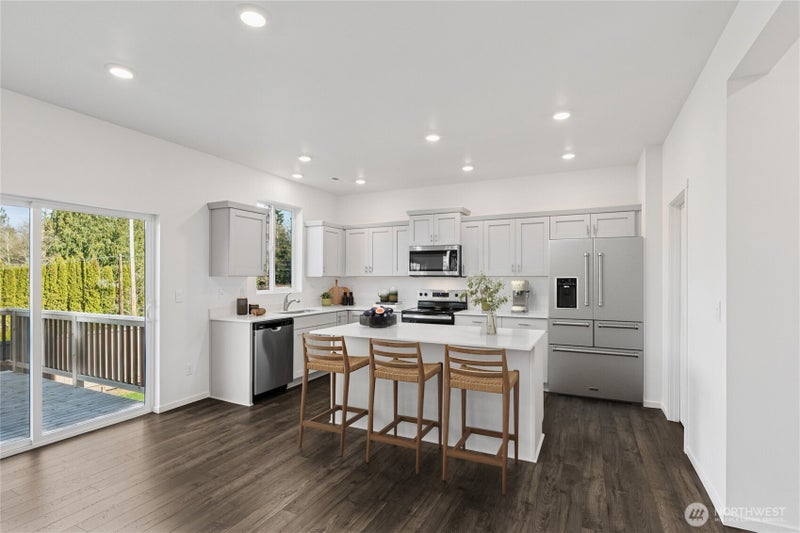 7819 287th Place NW 121