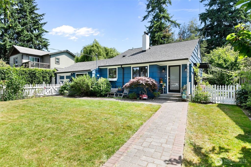 Photo of 9552 6th Avenue NW, Seattle, WA 98117 (MLS # 2408979)