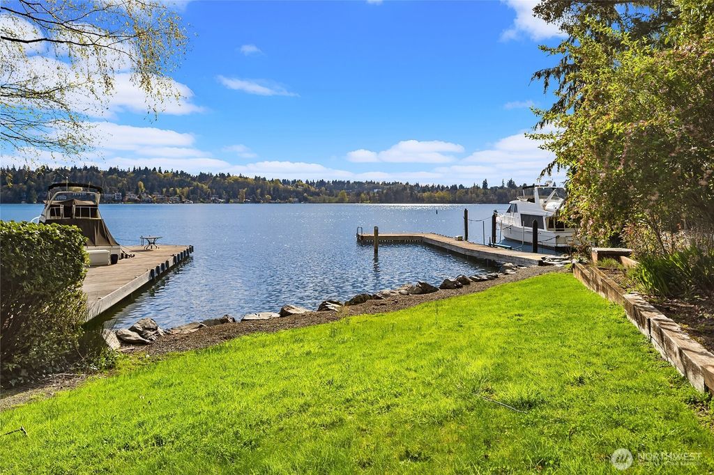 Photo of 2047 Killarney Way, Bellevue, WA 98004 (MLS # 2505945)