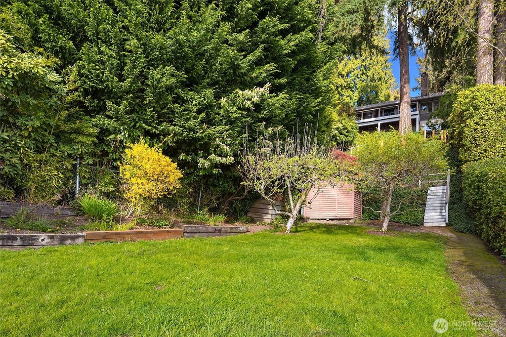 Photo of 2047 Killarney Way, Bellevue, WA 98004 (MLS # 2505945)