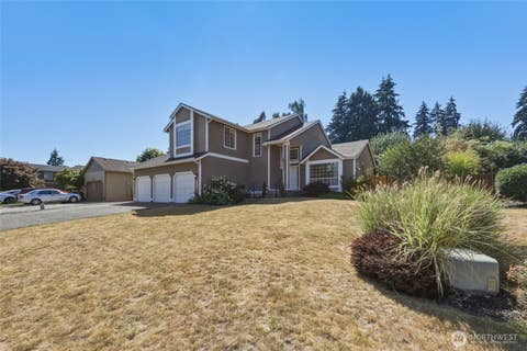 Photo of 8610 63rd Avenue E, Puyallup, WA 98371 (MLS # 2560741)