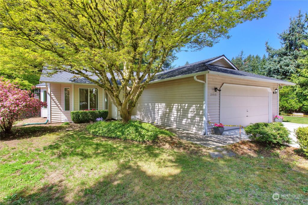 Photo of 25915 193rd Place SE, Covington, WA 98042 (MLS # 2063199)