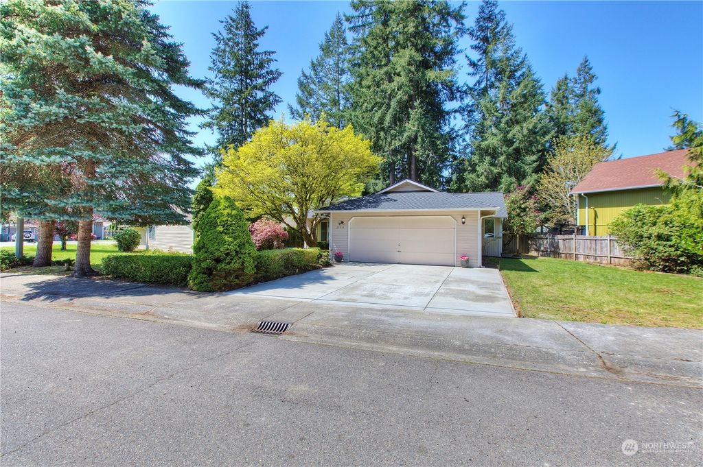 Photo of 25915 193rd Place SE, Covington, WA 98042 (MLS # 2063199)