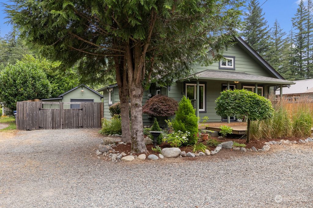Photo of 43326 SE 128th Place, North Bend, WA 98045 (MLS # 2264930)