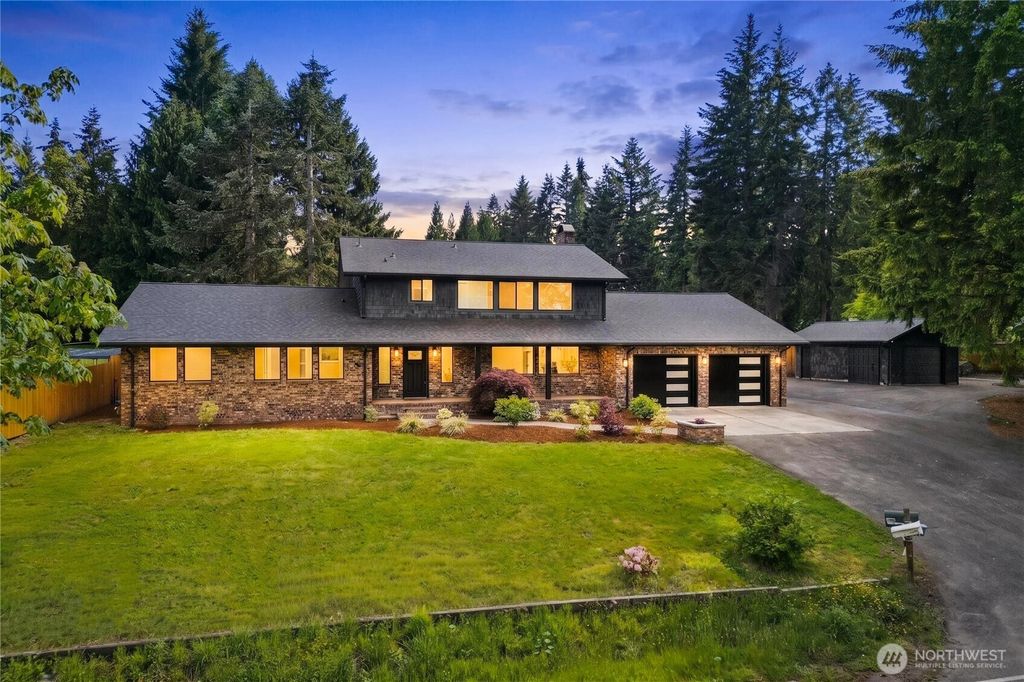 Photo of 3813 27th Avenue SE, Olympia, WA 98501 (MLS # 2528061)