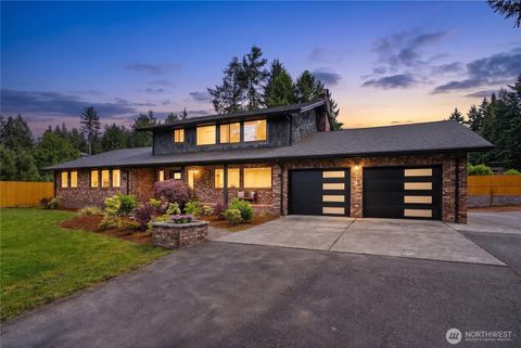 Photo of 3813 27th Avenue SE, Olympia, WA 98501 (MLS # 2528061)