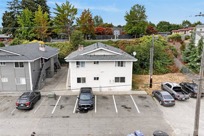 1101 S Woodlawn Street 1-4