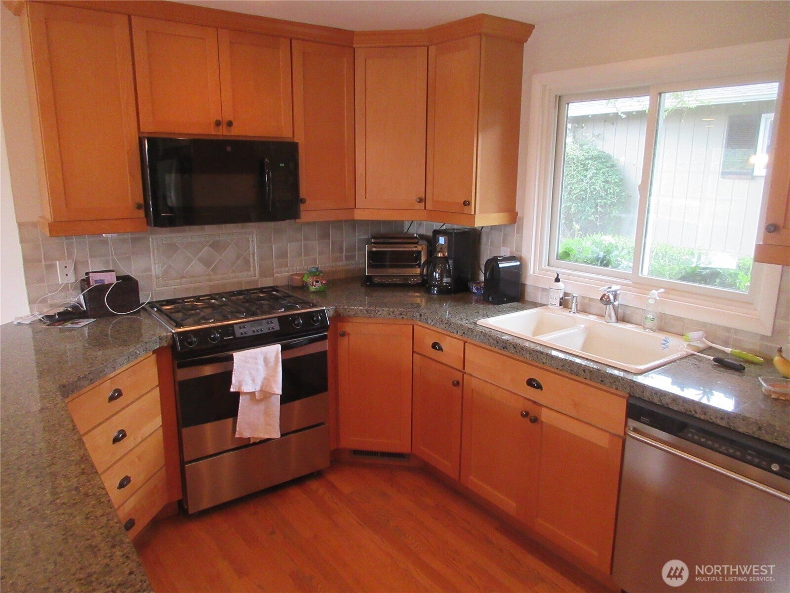 8831 NE 28th Street