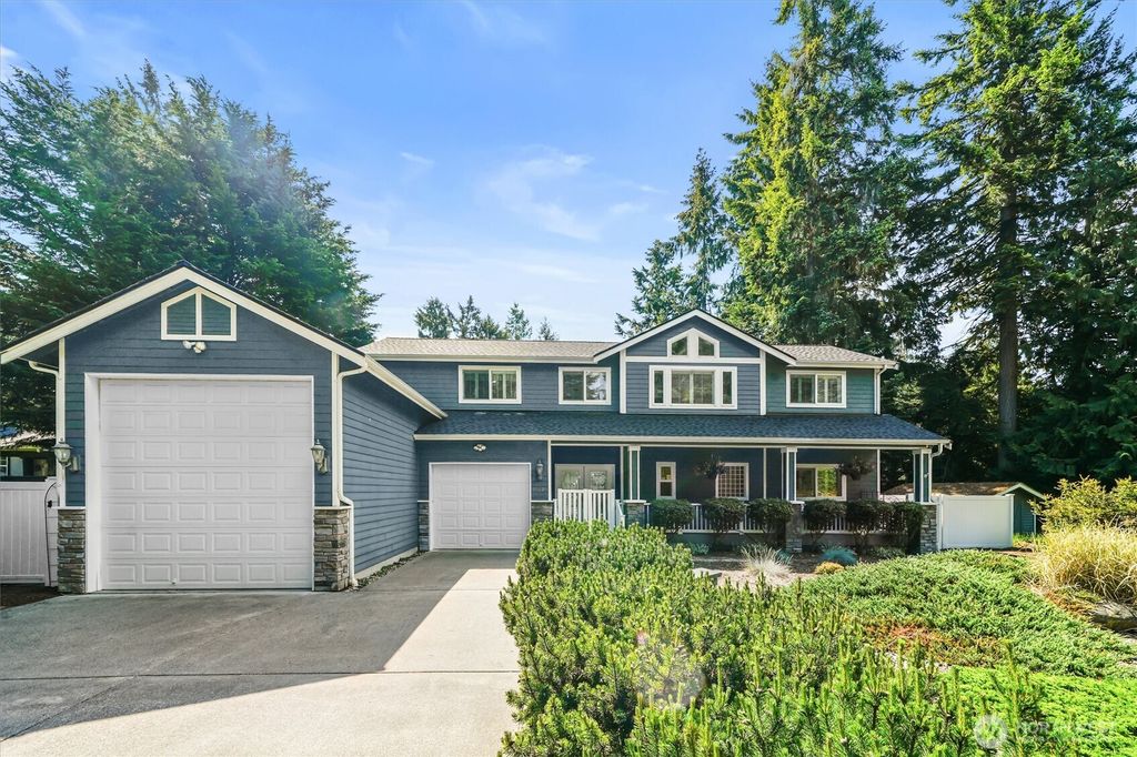 Photo of 10823 Seaview Drive, Anderson Island, WA 98303 (MLS # 2528591)