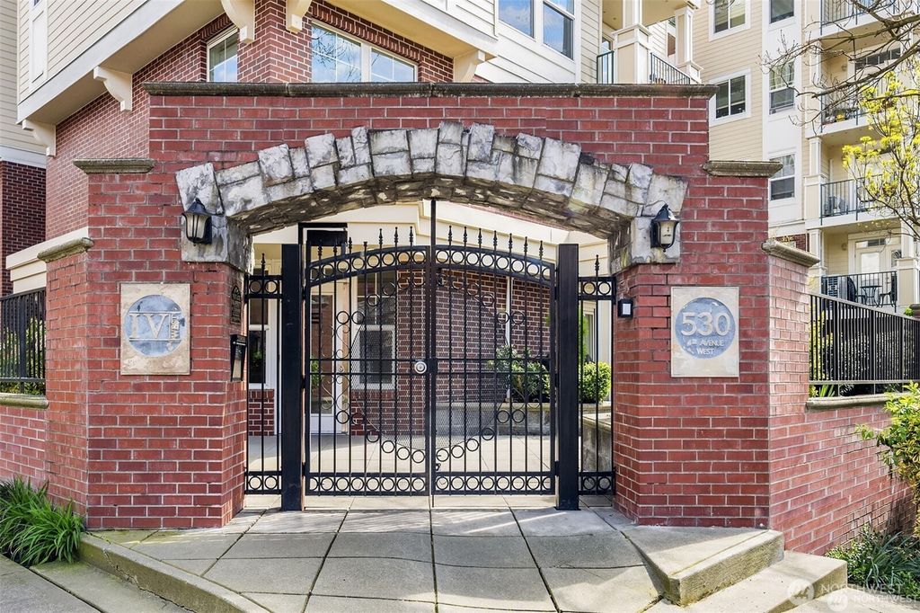 Photo of 530 4th Avenue W #206, Seattle, WA 98119 (MLS # 2509600)