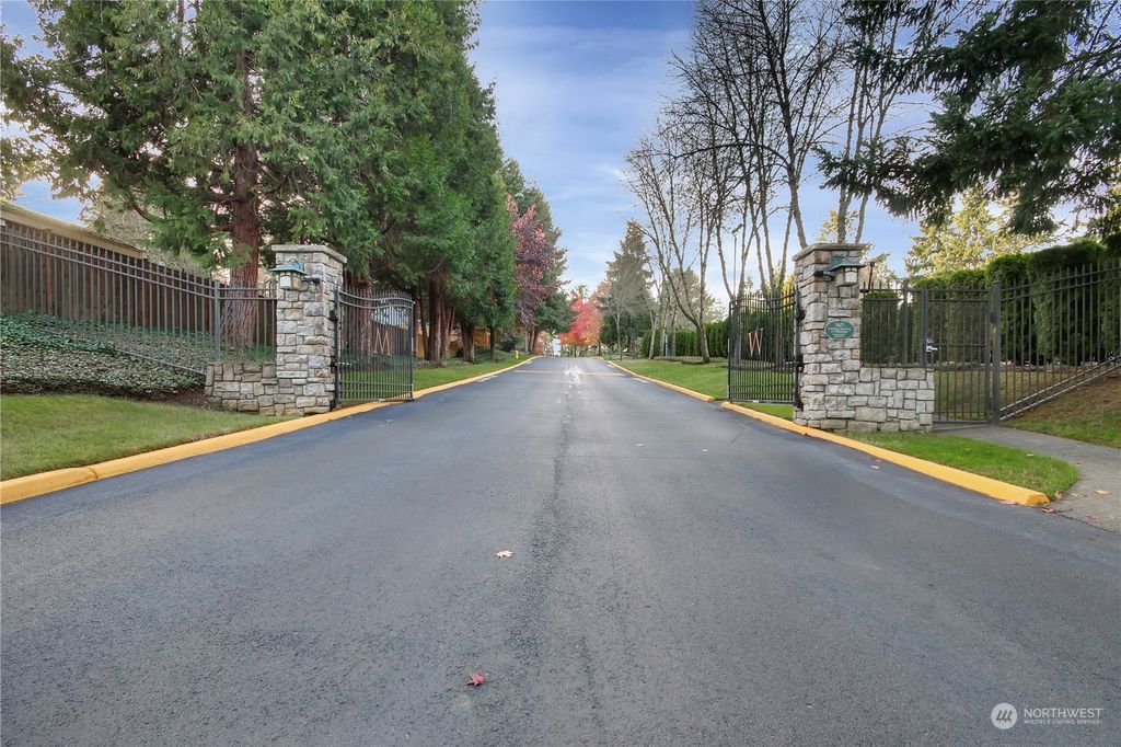 Photo of 31500 33rd Place SW #D201, Federal Way, WA 98023 (MLS # 2181857)