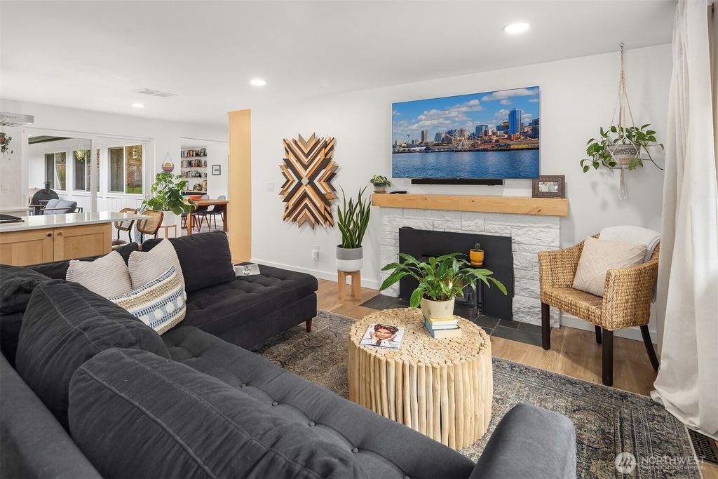 Photo of 19130 94th Place NE, Bothell, WA 98011 (MLS # 2368799)