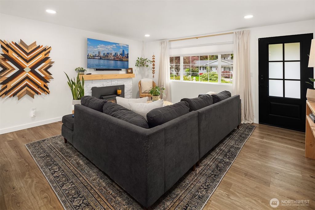 Photo of 19130 94th Place NE, Bothell, WA 98011 (MLS # 2368799)