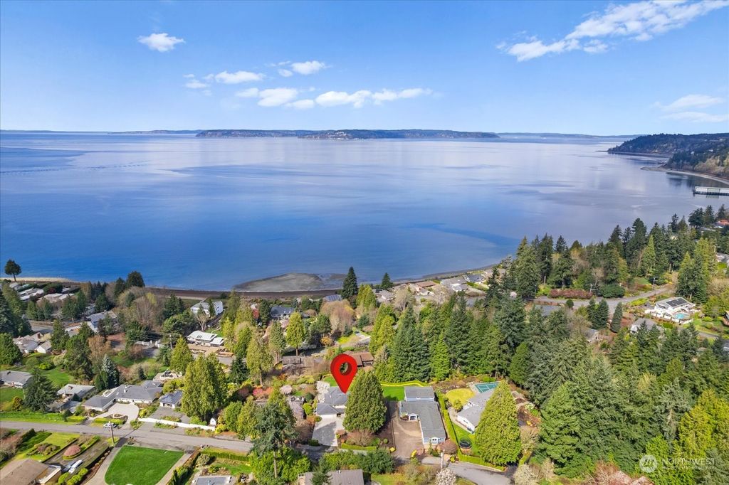Photo of 8209 Frederick Place, Edmonds, WA 98026 (MLS # 2215107)