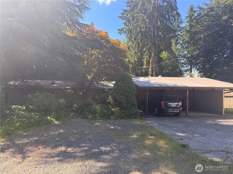 Photo of 10419 Brook Lane SW, Lakewood, WA 98499 (MLS # 2541534)