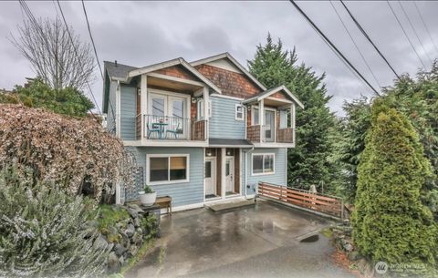 Photo of 1939 10th Avenue W #B, Seattle, WA 98119 (MLS # 2495659)